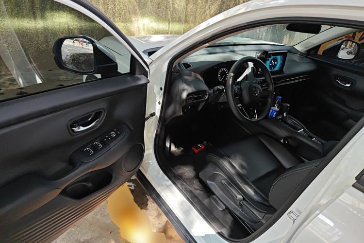 Used Honda ZR-V 2023 1.5T CVT Tech Edition Interior 3