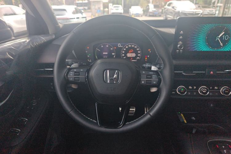 Used Honda ZR-V 2023 2.0L eHEV Sharp - Deluxe Edition Interior 4
