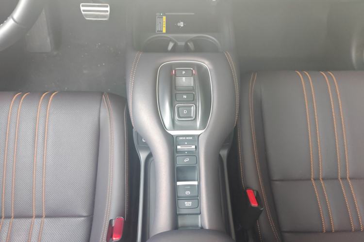 Used Honda ZR-V 2023 2.0L eHEV Sharp - Deluxe Edition Interior 6