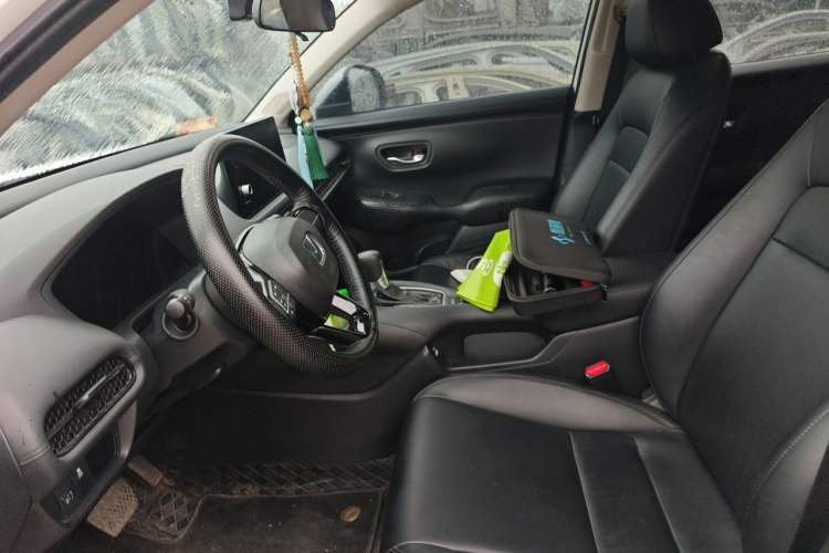 Used Honda ZR-V 2023 1.5T CVT Tech Edition Left Front Seat