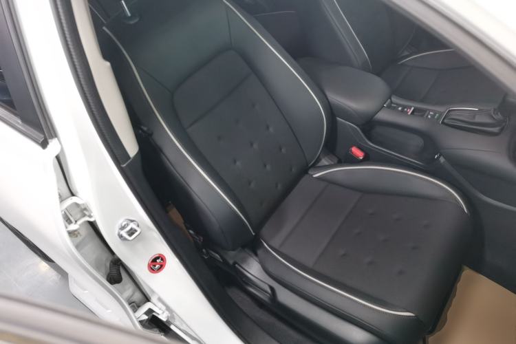 Used Honda ZR-V 2023 1.5T CVT Tech Edition Right Front Seat