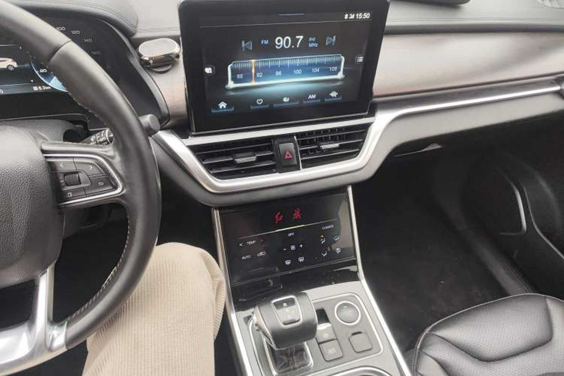 Used Hongqi E-HS3 2019 Zhilian Qiyue Two-Wheel Drive Custom Edition Audio And AC Panel