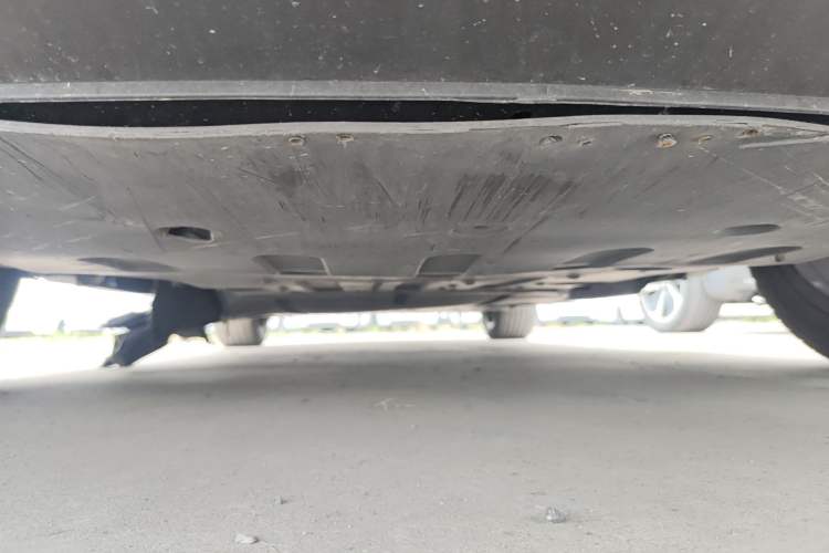 Used Hongqi E-HS3 2019 Zhilian Qiyue Two-Wheel Drive Custom Edition Chassis Front
