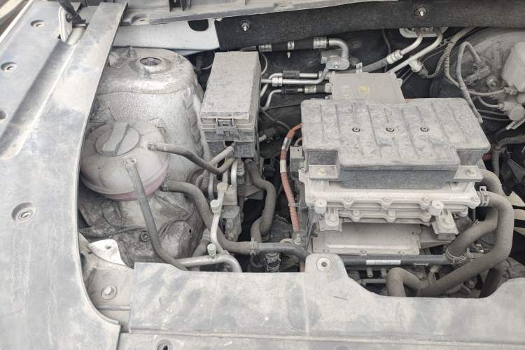 Used Hongqi E-HS3 2019 Zhilian Qiyue Two-Wheel Drive Custom Edition Engine Bay Right