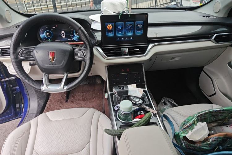 Used Hongqi E-HS3 2019 Zhilian Qiyue Two-Wheel Drive Version Center Console