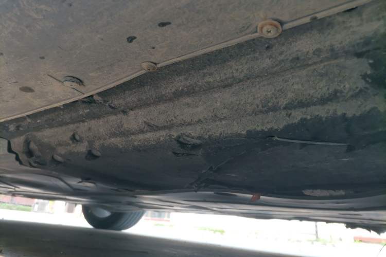 Used Hongqi E-HS3 2019 Zhilian Qiyue Two-Wheel Drive Version Chassis Front Right