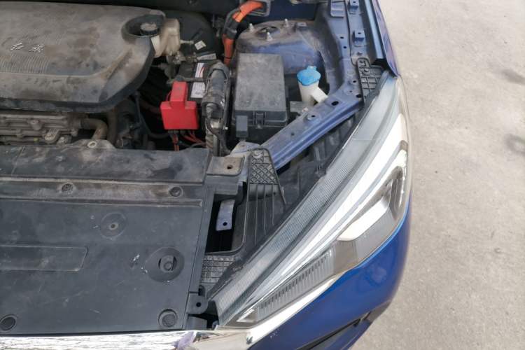 Used Hongqi E-HS3 2019 Zhilian Qiyue Two-Wheel Drive Version Engine Bay Left