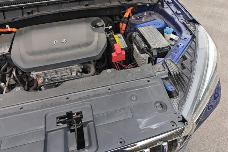 Used Hongqi E-HS3 2019 Zhilian Qiyue Two-Wheel Drive Version Engine Bay Left
