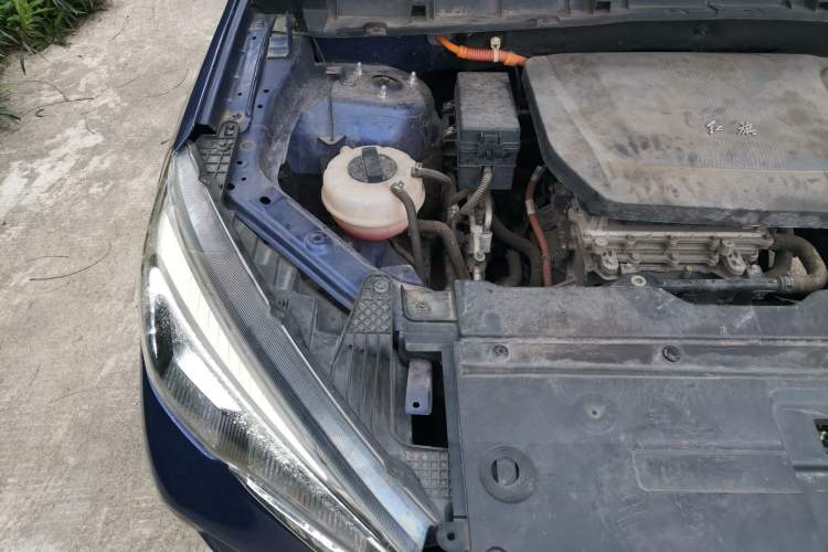Used Hongqi E-HS3 2019 Zhilian Qiyue Two-Wheel Drive Version Engine Bay Right