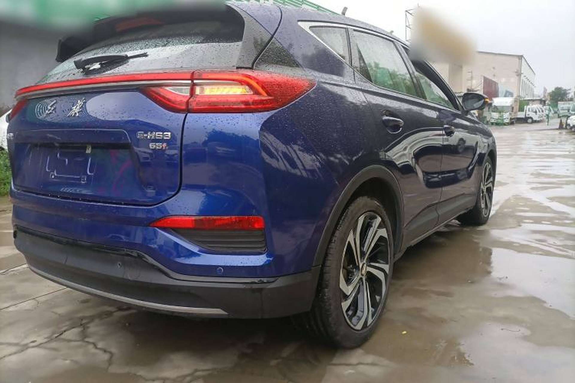Used Hongqi E-HS3 2019 Zhilian Qiyue Two-Wheel Drive Version Exterior 5