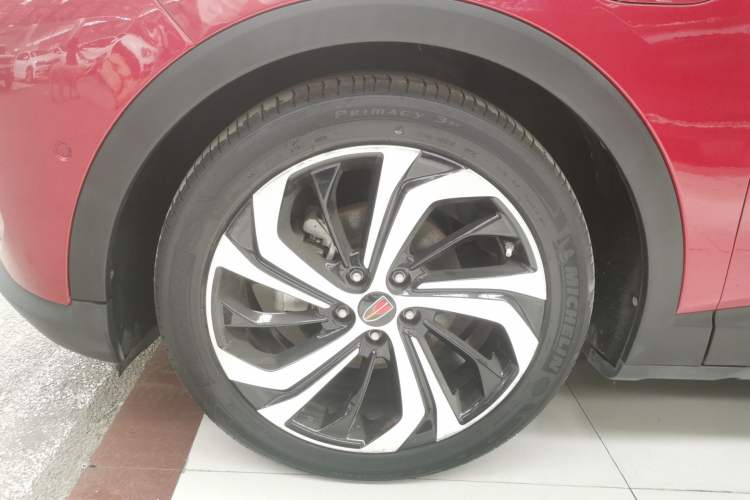 Used Hongqi E-HS3 2019 Zhilian Qiling 4x4 Edition Left Front Wheel Hub