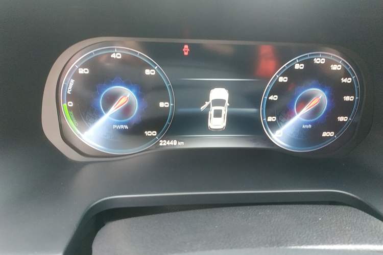 Used Hongqi E-HS3 2019 Zhilian Qiling 4x4 Edition Odometer Close Up