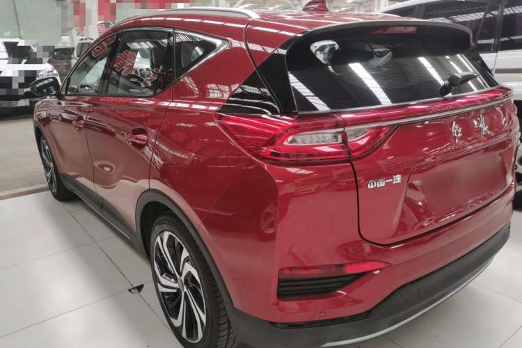 Used Hongqi E-HS3 2019 Zhilian Qiling 4x4 Edition Rear Left 45 Deg
