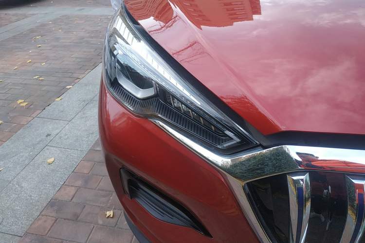 Used Hongqi E-HS3 2019 Zhilian Qiling 4x4 Edition Right Front Headlight
