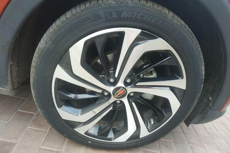 Used Hongqi E-HS3 2019 Zhilian Qiling 4x4 Edition Right Front Wheel Hub