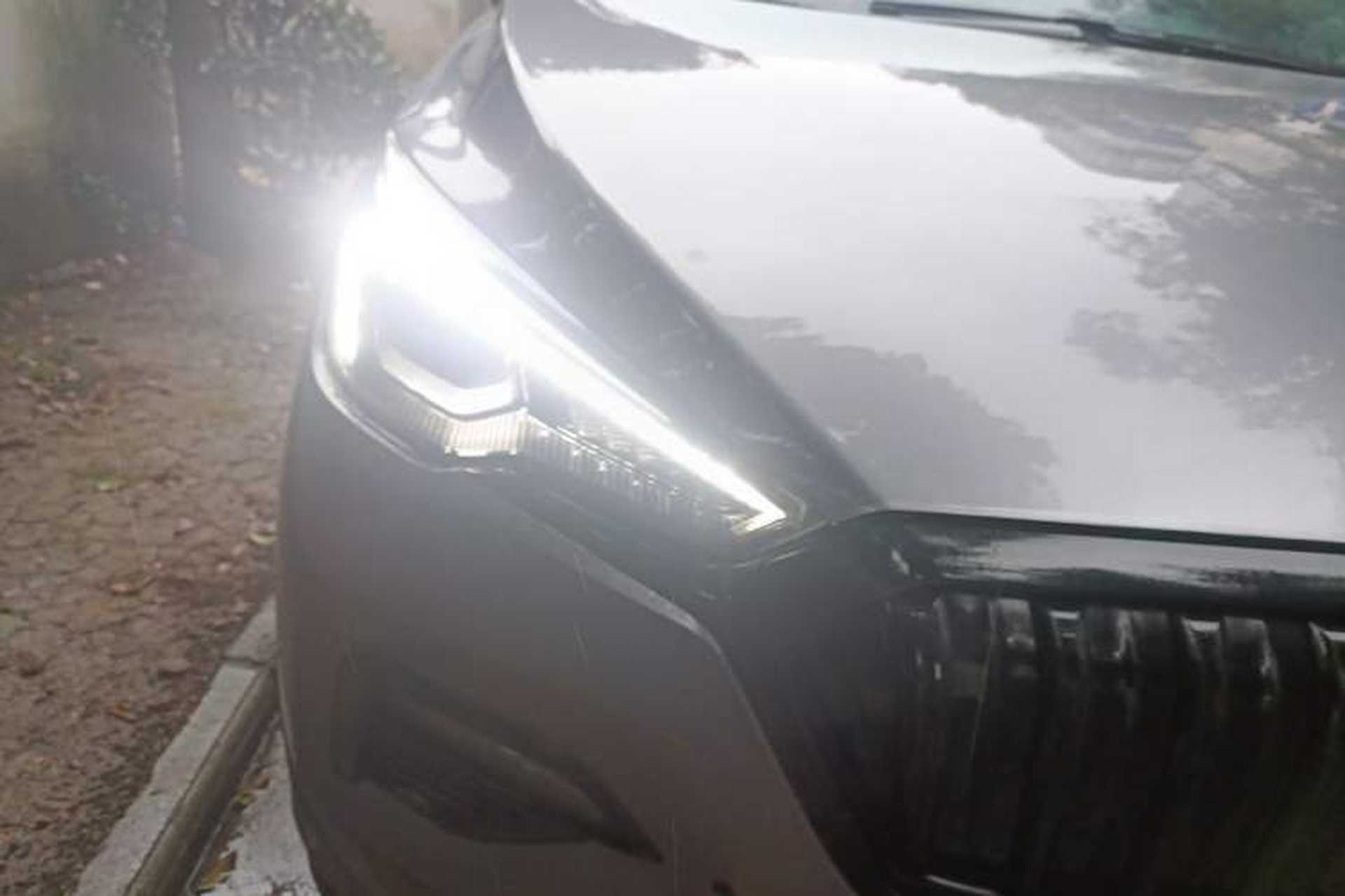 Used Hongqi E-HS3 2019 Zhilian Qiyue Two-Wheel Drive Version Right Front Headlight
