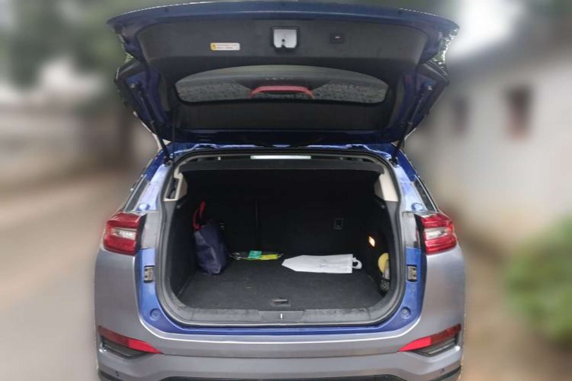 Used Hongqi E-HS3 2019 Zhilian Qiyue Two-Wheel Drive Version Trunk