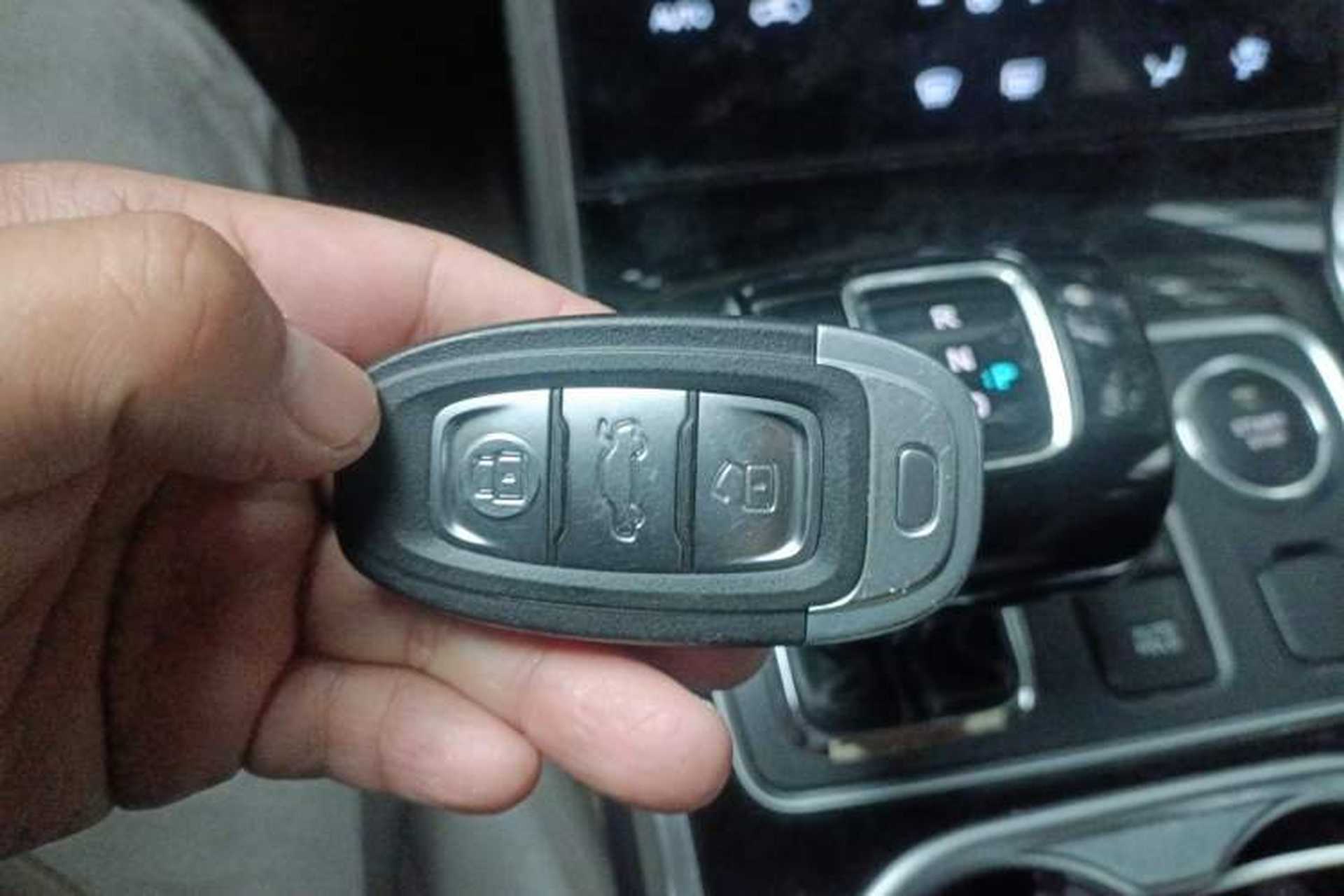 Used Hongqi E-HS3 2019 Zhilian Qiyue Two-Wheel Drive Version Vehicle Key