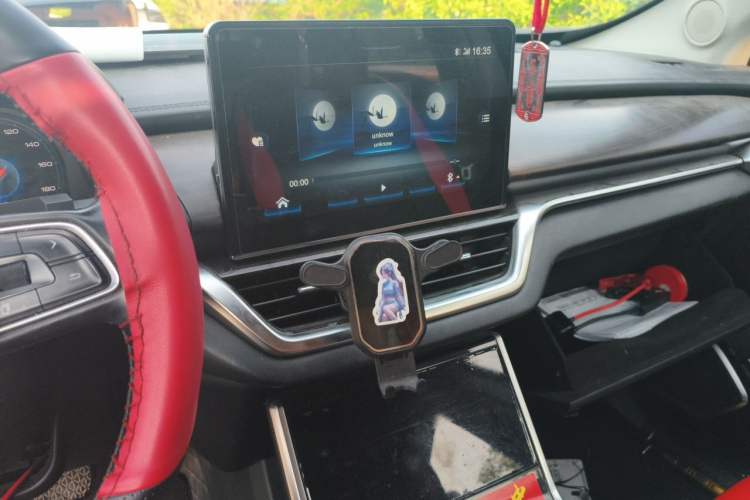 Used Hongqi E-HS3 2019 Zhilian Qiyue Two-Wheel Drive Version Audio And AC Panel
