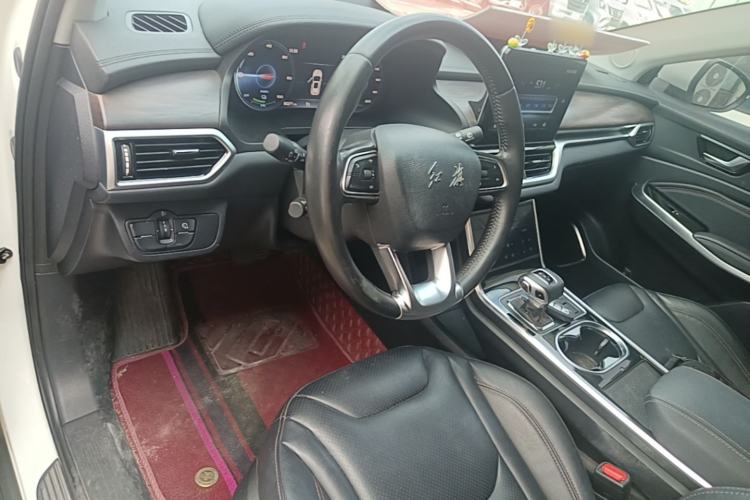 Used Hongqi E-HS3 2019 Zhilian Qiyue Two-Wheel Drive Version Center Console