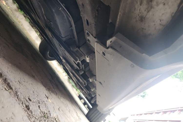 Used Hongqi E-HS3 2019 Zhilian Qiyue Two-Wheel Drive Version Chassis Front Left