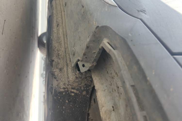 Used Hongqi E-HS3 2019 Zhilian Qiyue Two-Wheel Drive Version Chassis Front Right