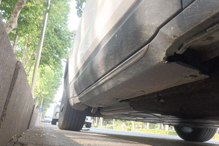 Used Hongqi E-HS3 2019 Zhilian Qiyue Two-Wheel Drive Version Chassis Front Right