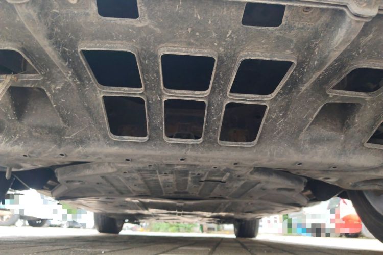 Used Hongqi E-HS3 2019 Zhilian Qiyue Two-Wheel Drive Version Chassis Rear