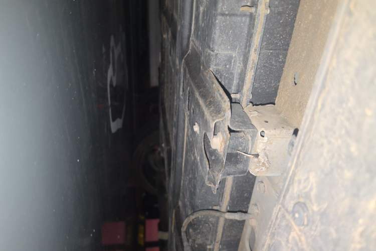 Used Hongqi E-HS3 2019 Zhilian Qiyue Two-Wheel Drive Version Chassis Rear Left