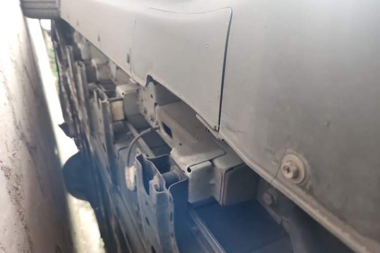 Used Hongqi E-HS3 2019 Zhilian Qiyue Two-Wheel Drive Version Chassis Rear Left