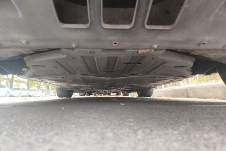 Used Hongqi E-HS3 2019 Zhilian Qiyue Two-Wheel Drive Version Chassis Rear