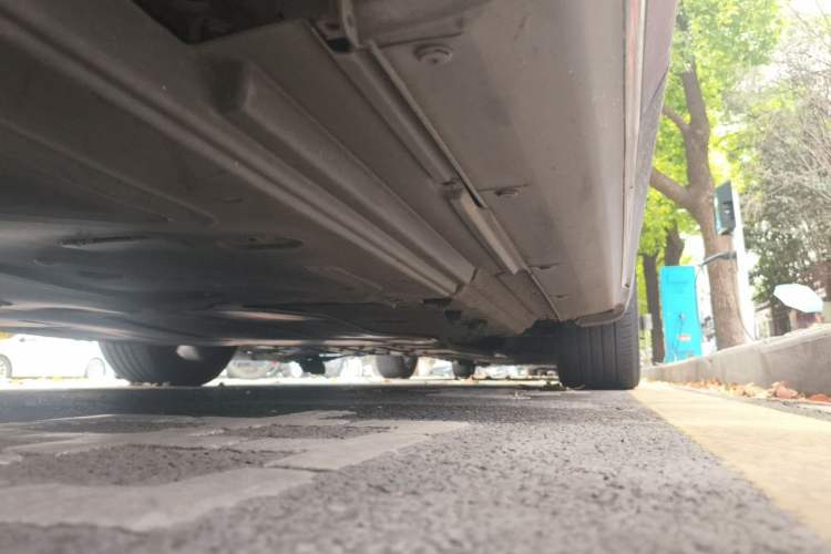 Used Hongqi E-HS3 2019 Zhilian Qiyue Two-Wheel Drive Version Chassis Rear Right