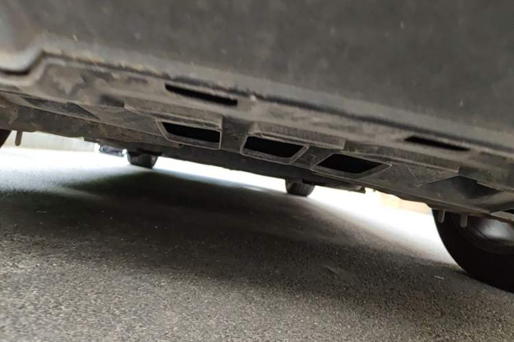 Used Hongqi E-HS3  Chassis Rear