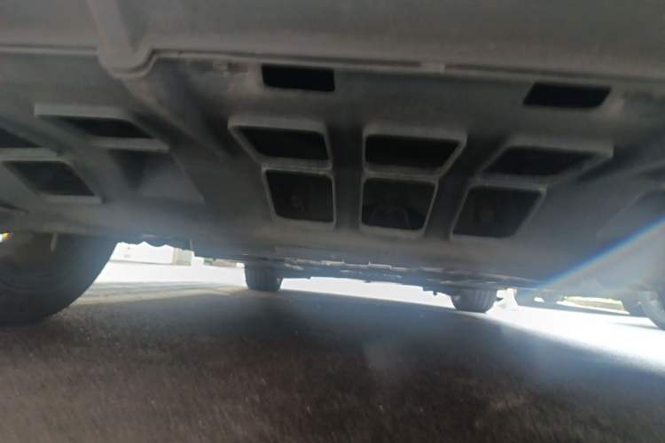 Used Hongqi E-HS3 2019 Zhilian Qiyue Two-Wheel Drive Version Chassis Rear