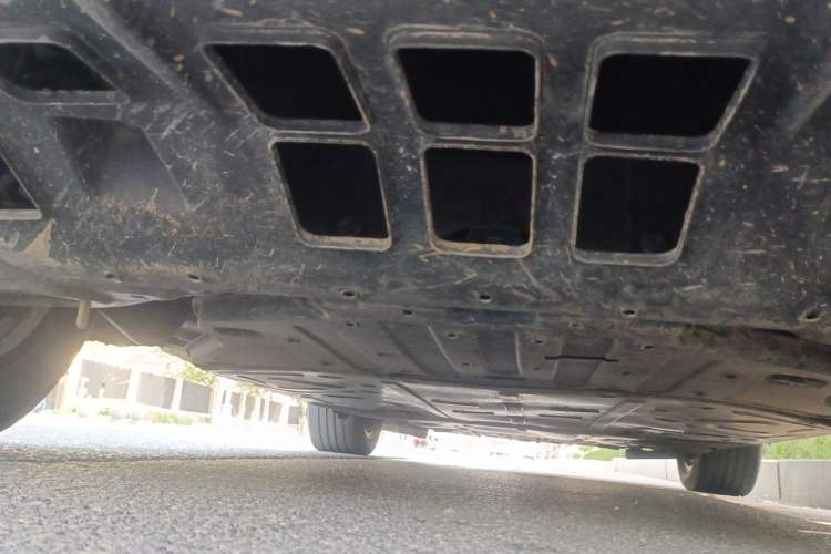 Used Hongqi E-HS3 2019 Zhilian Qiyue Two-Wheel Drive Version Chassis Rear