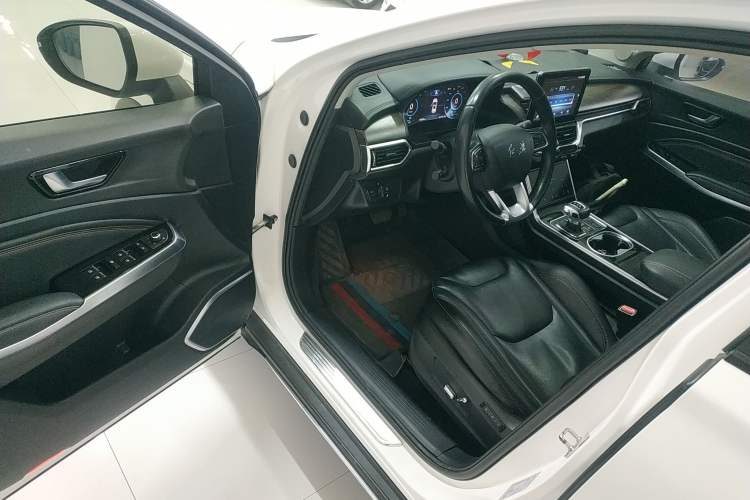 Used Hongqi E-HS3 2019 Zhilian Qiyue Two-Wheel Drive Version Driver Seat