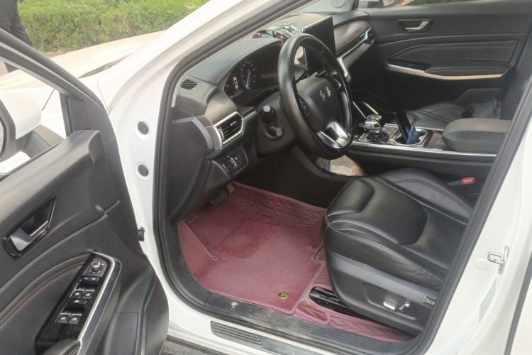 Used Hongqi E-HS3 2019 Zhilian Qiyue Two-Wheel Drive Version Driver Seat