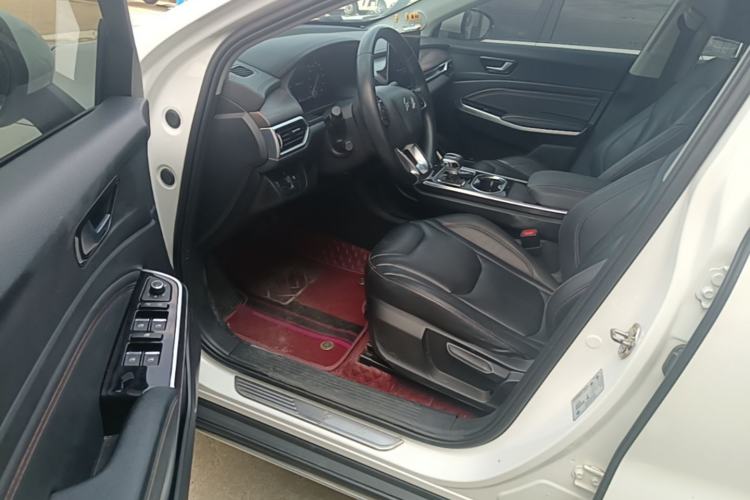 Used Hongqi E-HS3 2019 Zhilian Qiyue Two-Wheel Drive Version Driver Seat