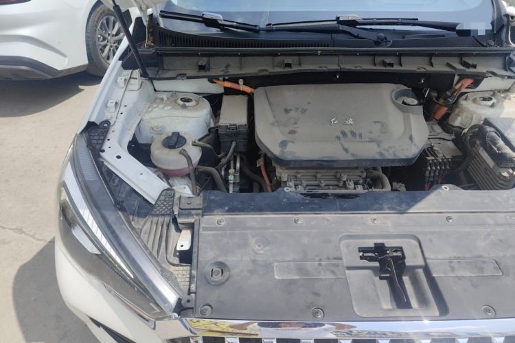 Used Hongqi E-HS3 2019 Zhilian Qiyue Two-Wheel Drive Version Engine Bay Right