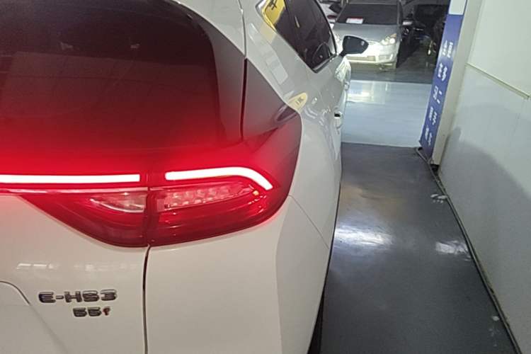 Used Hongqi E-HS3 2019 Zhilian Qiyue Two-Wheel Drive Version Exterior 3