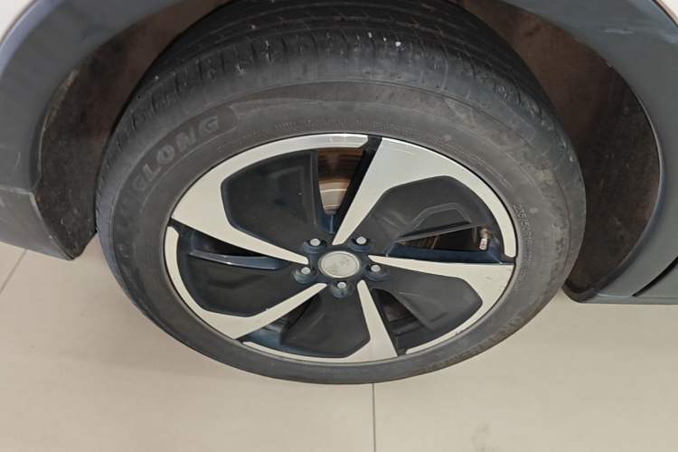 Used Hongqi E-HS3 2019 Zhilian Qiyue Two-Wheel Drive Version Exterior 5
