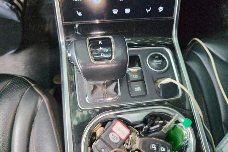 Used Hongqi E-HS3 2019 Zhilian Qiyue Two-Wheel Drive Version Gear Lever