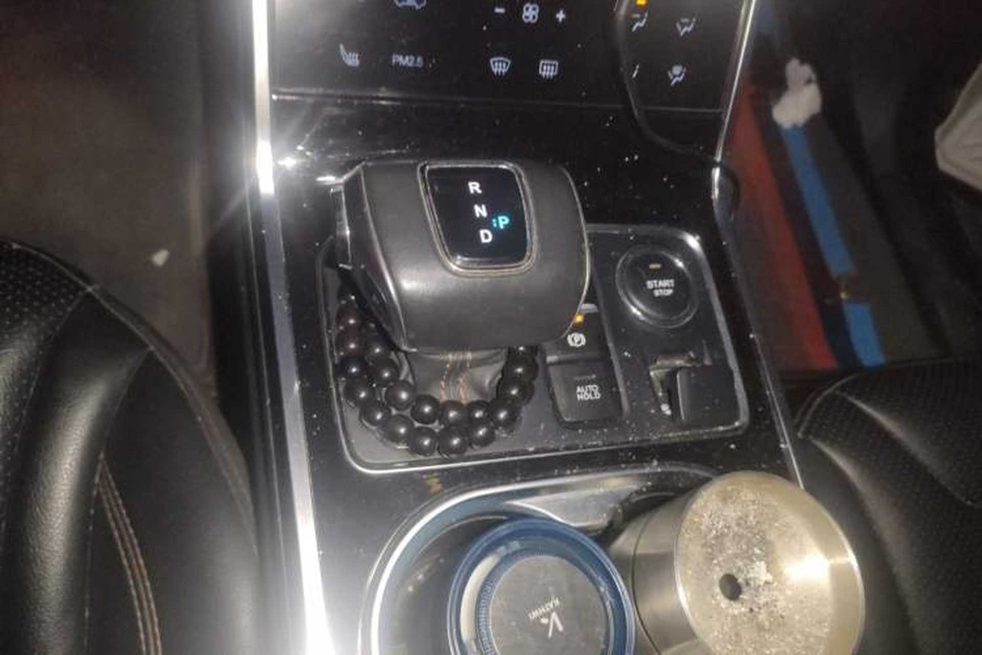 Used Hongqi E-HS3 2019 Zhilian Qiyue Two-Wheel Drive Version Gear Lever