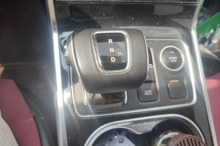 Used Hongqi E-HS3 2019 Zhilian Qiyue Two-Wheel Drive Version Gear Lever