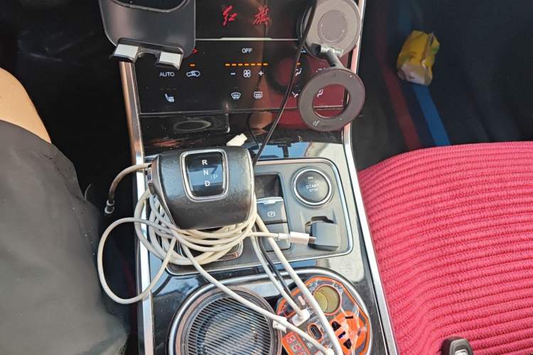 Used Hongqi E-HS3 2019 Zhilian Qiyue Two-Wheel Drive Version Gear Lever