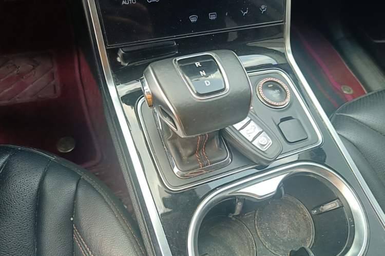 Used Hongqi E-HS3 2019 Zhilian Qiyue Two-Wheel Drive Version Gear Lever