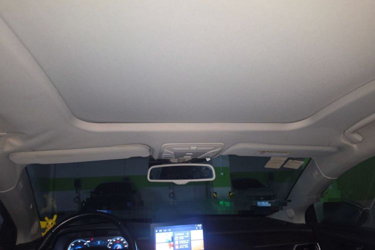 Used Hongqi E-HS3 2019 Zhilian Qiyue Two-Wheel Drive Version Headliner