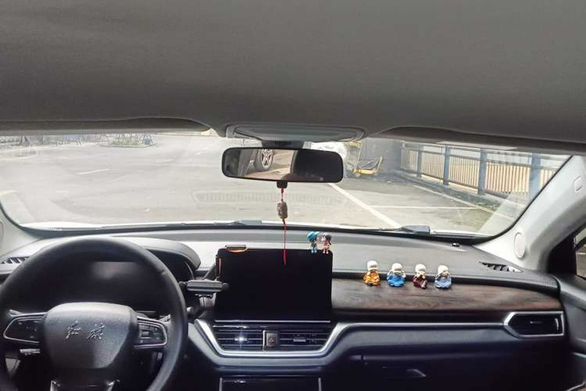 Used Hongqi E-HS3 2019 Zhilian Qiyue Two-Wheel Drive Version Headliner