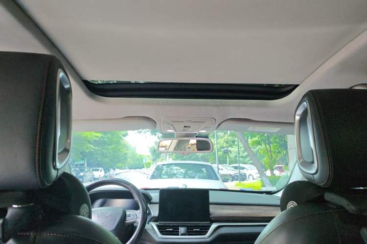 Used Hongqi E-HS3 2019 Zhilian Qiyue Two-Wheel Drive Version Headliner