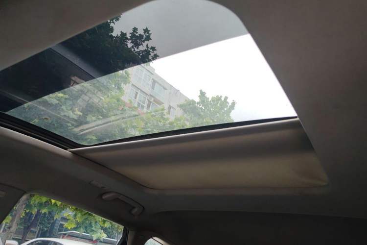 Used Hongqi E-HS3 2019 Zhilian Qiyue Two-Wheel Drive Version Headliner